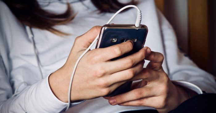 100 truyện tiếng Anh siêu ngắn, thiết kế riêng cho người mất gốc