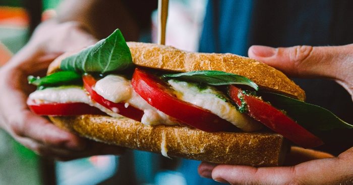 Bánh mì Việt Nam ngon ... top 11 địa điểm mà bạn nến đến