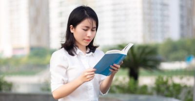 Học tiếng Trung: Mỗi ngày 10 từ vựng có trong sách Chuyển Pháp Luân – P50