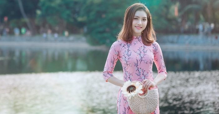 phụ nữ thời nay thường học theo quyển sách Nữ Giới