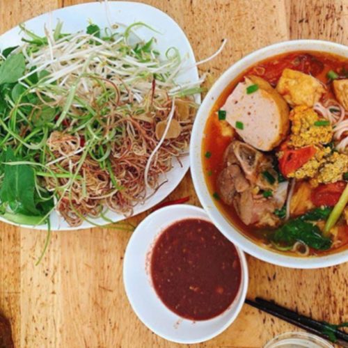 Cách nấu bún riêu giò heo ngon đậm vị miền Bắc