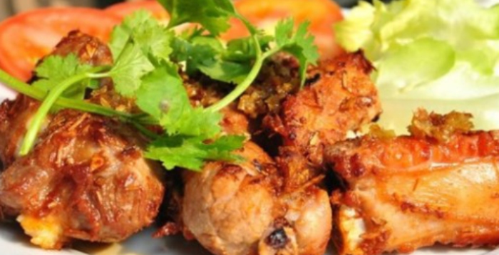 Cách làm sườn chiên sả ớt đậm đà chuẩn vị