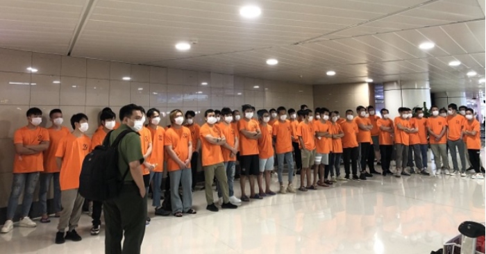 Trục xuất 52 người nước ngoài nhập cảnh trái phép tại TP.HCM