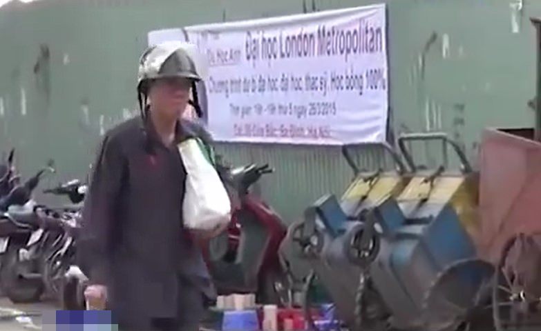 bo len tham con gai