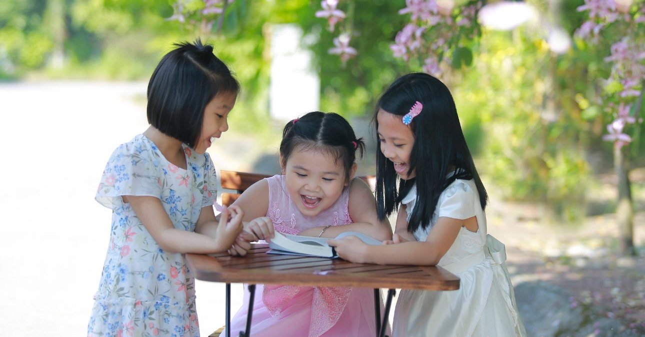 Học 10 từ vựng tiếng Trung có trong sách Chuyển Pháp Luân - P147; học tiếng trung; từ vựng tiếng trung; học tiếng trung cơ bản