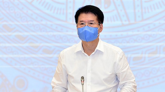 Thứ trưởng Bộ Y tế Trương Quốc Cường cho biết, lô vắc xin Covid-19 đang về Việt Nam thì được điều chuyển sang Lào, Campuchia (ảnh chụp màn hình)