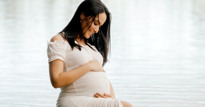 Ngồi xổm - cách ngồi quen thuộc của nhiều người, vậy tại sao bà bầu không nên ngồi xổm khi mang thai